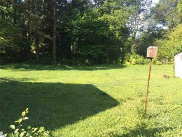 486 Bridlewood Cir - Photo 3 of 6