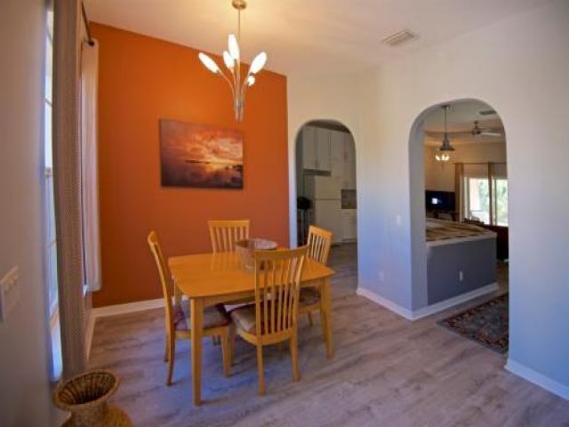 9560 Riverview Dr - Photo 3 of 6