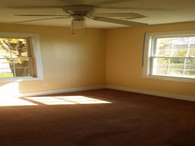 1137 Rice Ln E - Photo 2 of 6