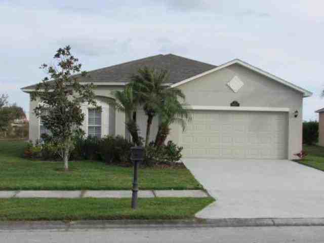 5857 Indigo Crossing Dr - Photo 3 of 6