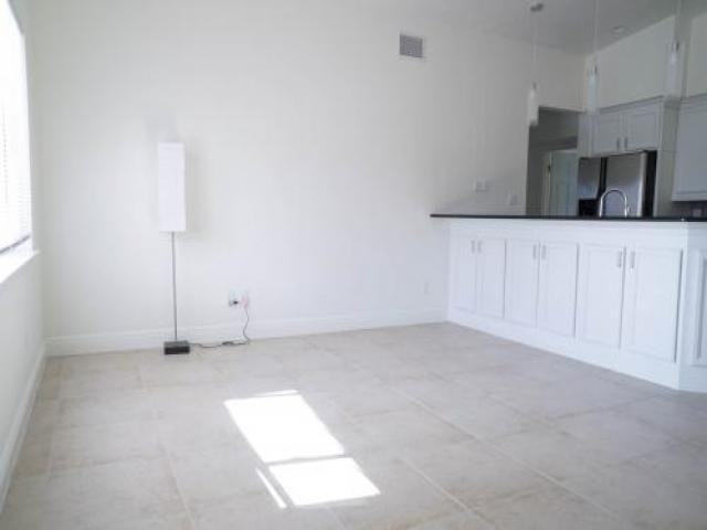 3317 Bougainvillea St - Photo 2 of 6