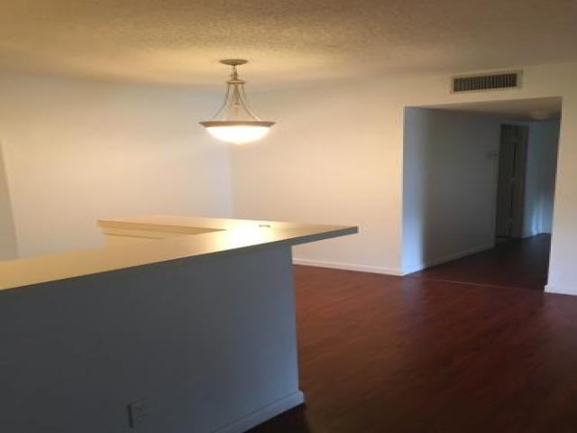 3259 Fox Chase Cir - Photo 2 of 6