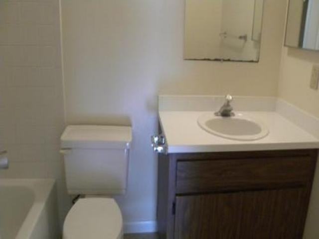 3035 Springfield Ln - Photo 2 of 5