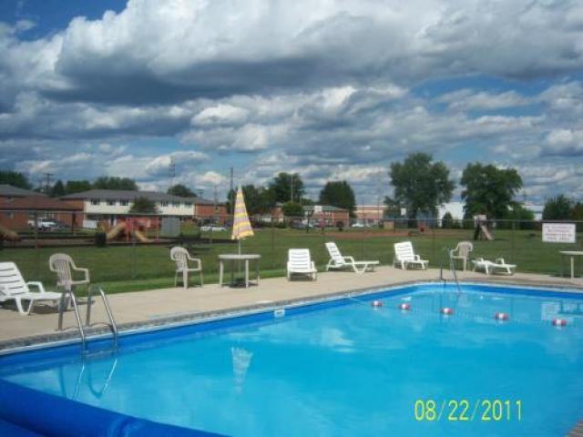 750 S 30th St - Photo 3 of 4