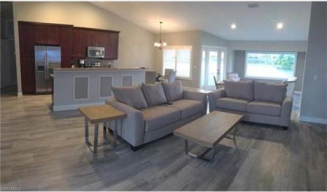 22757 Caroline Dr - Photo 2 of 6