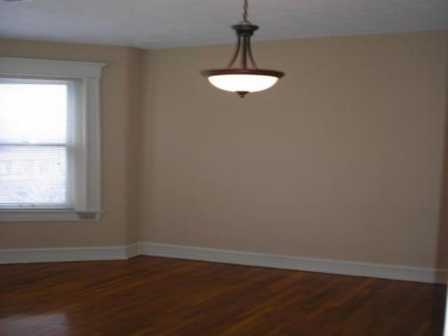 1521 S 4th St - Photo 3 of 6