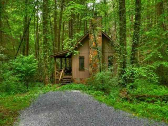 913 Joann Sisson Road - Photo 3 of 6