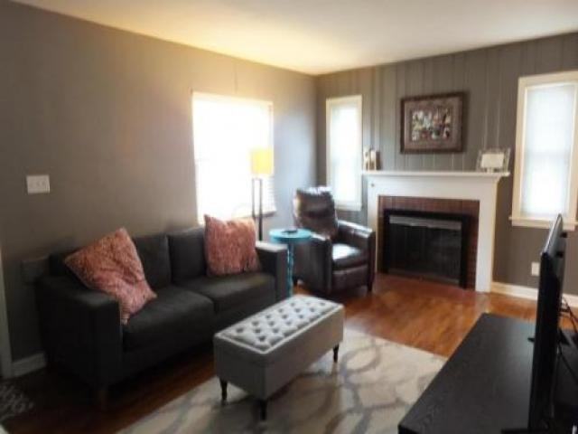 643 E Dominion Blvd - Photo 2 of 6