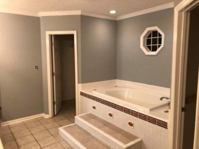 1229 Forrester Pkwy - Photo 2 of 5