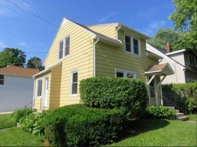 602 Edward St - Photo 2 of 6