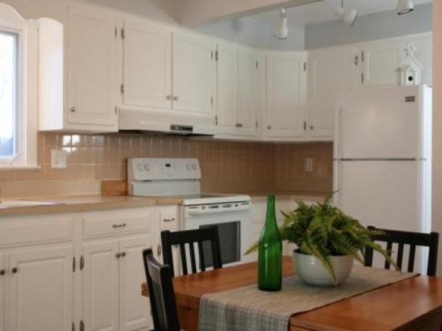 602 Edward St - Photo 3 of 6