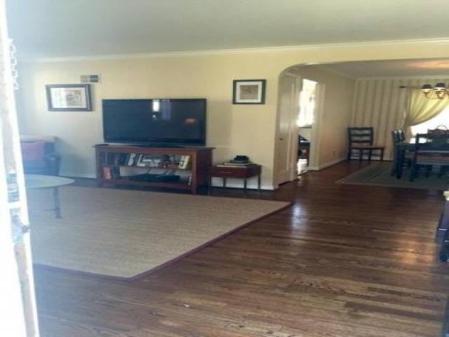 36 Midpark Ln - Photo 2 of 6