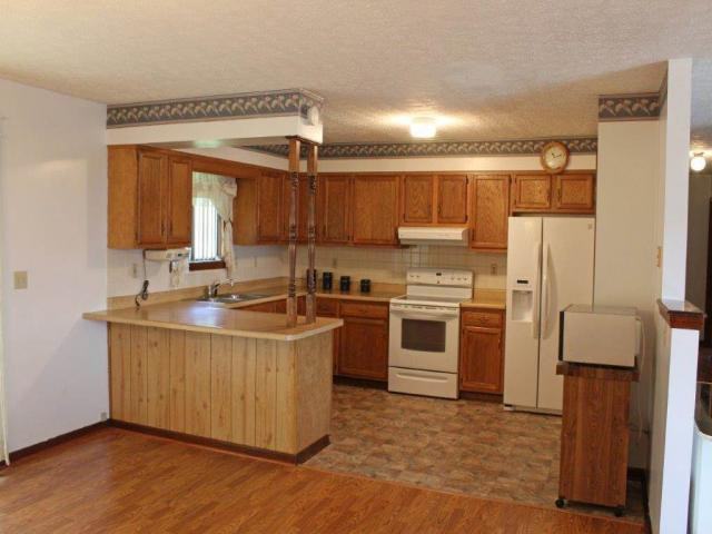 1245 Thompson Ln N - Photo 2 of 12