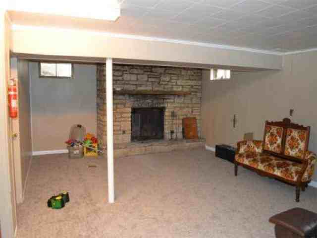 624 Old Marion Rd NE - Photo 2 of 6