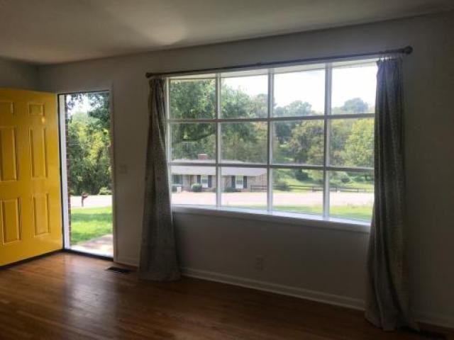 2812 Harriette Ct - Photo 3 of 6