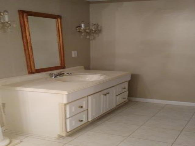 8800 Dawes Point Dr - Photo 2 of 6