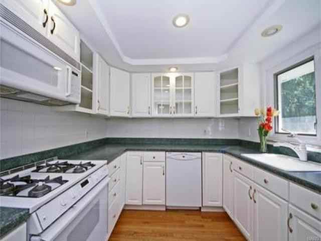 819 Deaver Ave - Photo 2 of 6