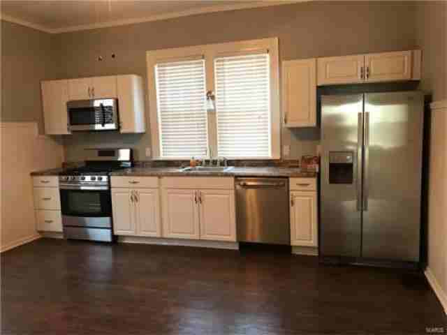 746 Hale Ave - Photo 2 of 6