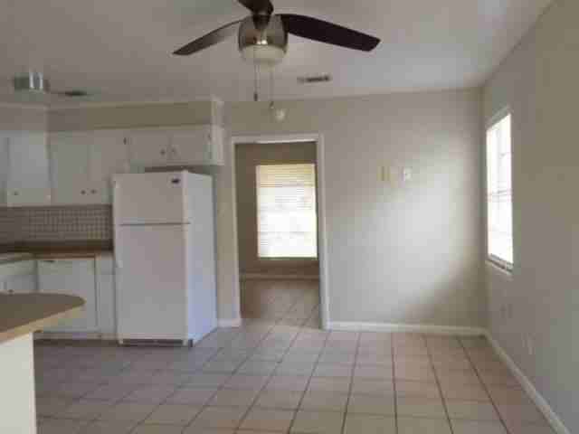 510 Halstead Rd - Photo 3 of 6