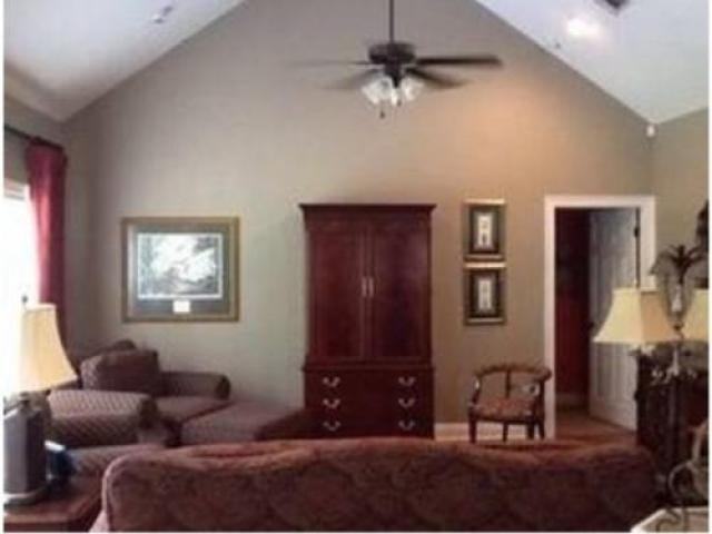 26 Sunline Dr - Photo 2 of 6