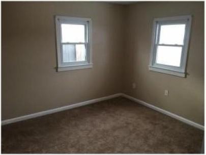 410 N 20th Ave - Photo 2 of 6