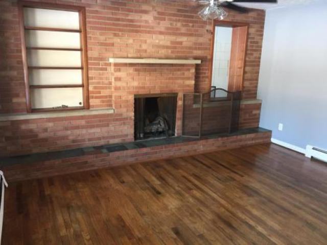 311 Sherwood Forest Dr - Photo 2 of 4