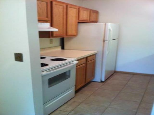 1005 Quail Dr - Photo 2 of 6