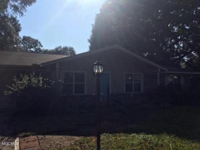 1572 E 2nd St - Photo 2 of 6