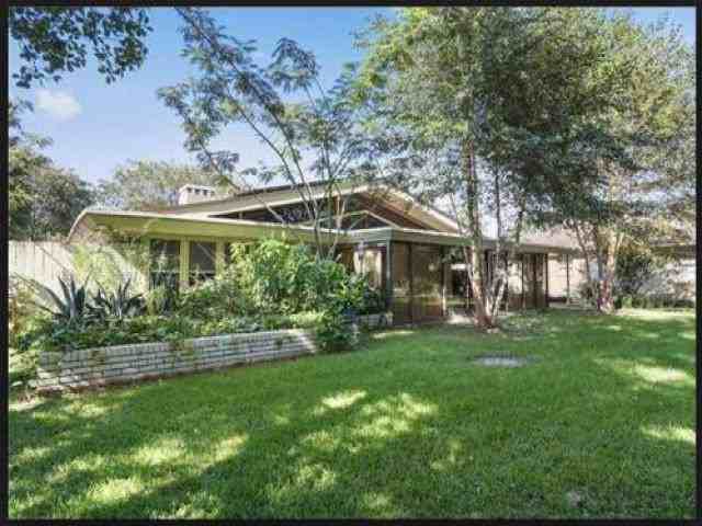 15 Swallow St - Photo 3 of 6