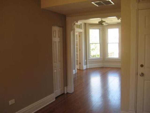 315 Dupage St - Photo 3 of 6