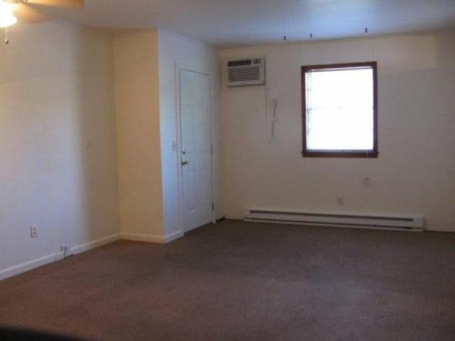 1608 College Farm Rd - Photo 3 of 5