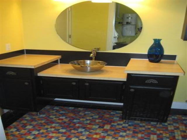 411 Lake Shore Blvd - Photo 3 of 6