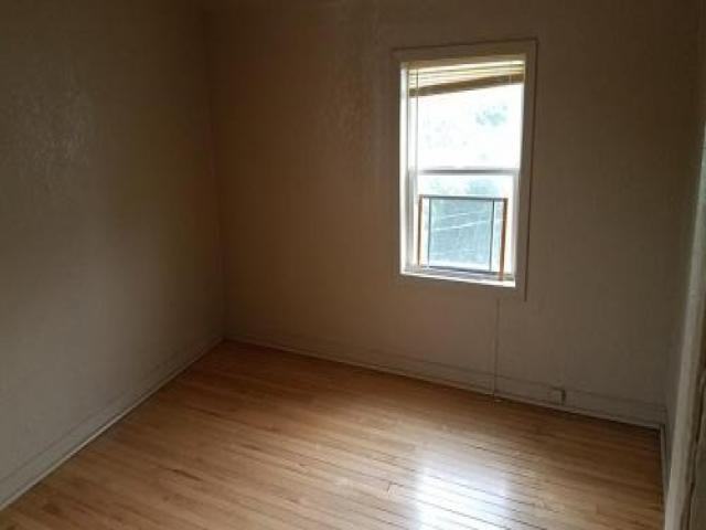 316 N 61st Ave W - Photo 2 of 4