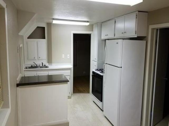 316 N 61st Ave W - Photo 3 of 4