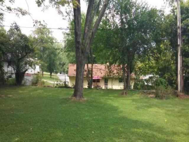 1020 W Briarcliff Dr - Photo 2 of 6