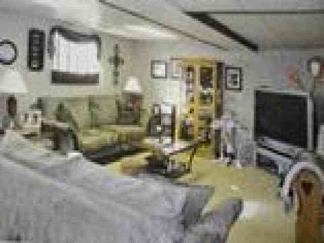 402 Audrey Ln - Photo 3 of 5