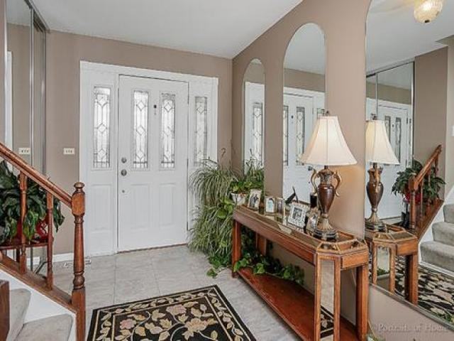 653 Oklahoma Cir - Photo 3 of 5