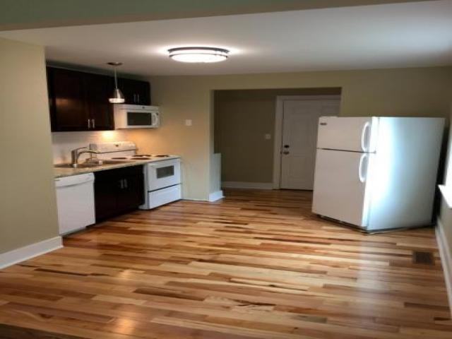 1011 Dew St - Photo 2 of 6