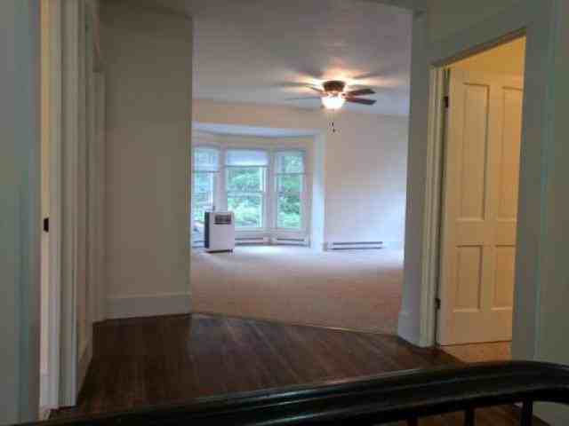 903 East St - Photo 3 of 4