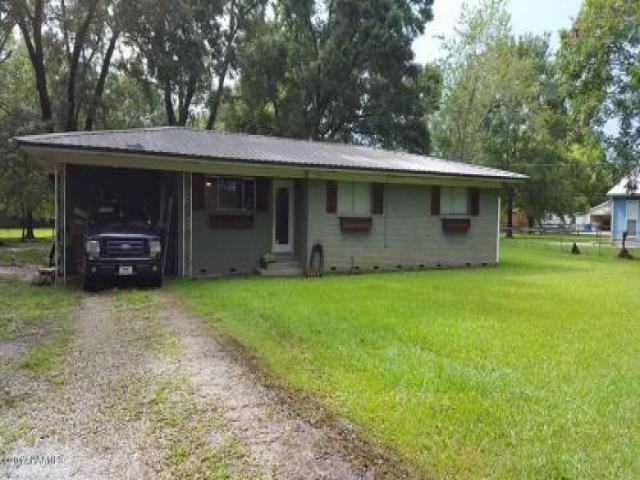 1720 Gendarme Rd - Photo 2 of 6