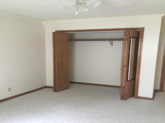 607 W St John St - Photo 2 of 6