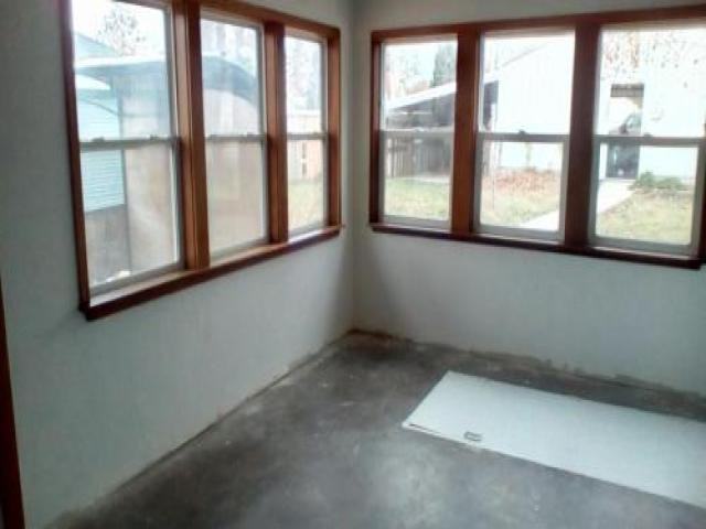 507 S C Ave - Photo 3 of 6