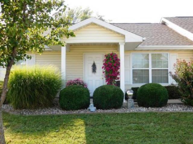 11105 Lake Hamilton Ln - Photo 2 of 6