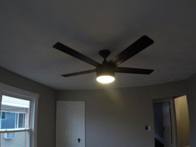 283 34th St Dr SE - Photo 2 of 6