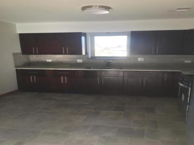 10306 McVicker Ave - Photo 3 of 6