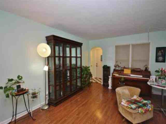 1008 Taft St - Photo 2 of 6