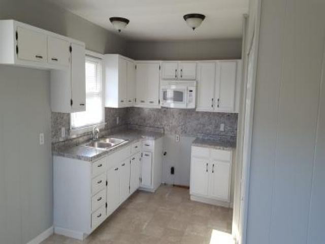 2764 Wayside Dr E - Photo 2 of 6