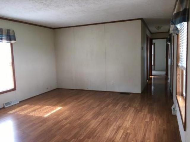 17 Jenny Ln - Photo 2 of 6