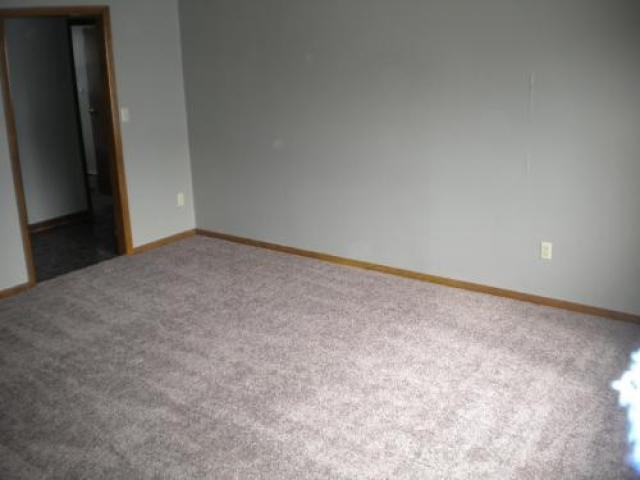 110 Maple St - Photo 2 of 6