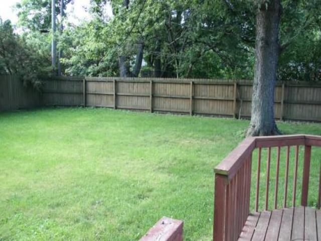 2924 Wilshire Ave - Photo 2 of 6